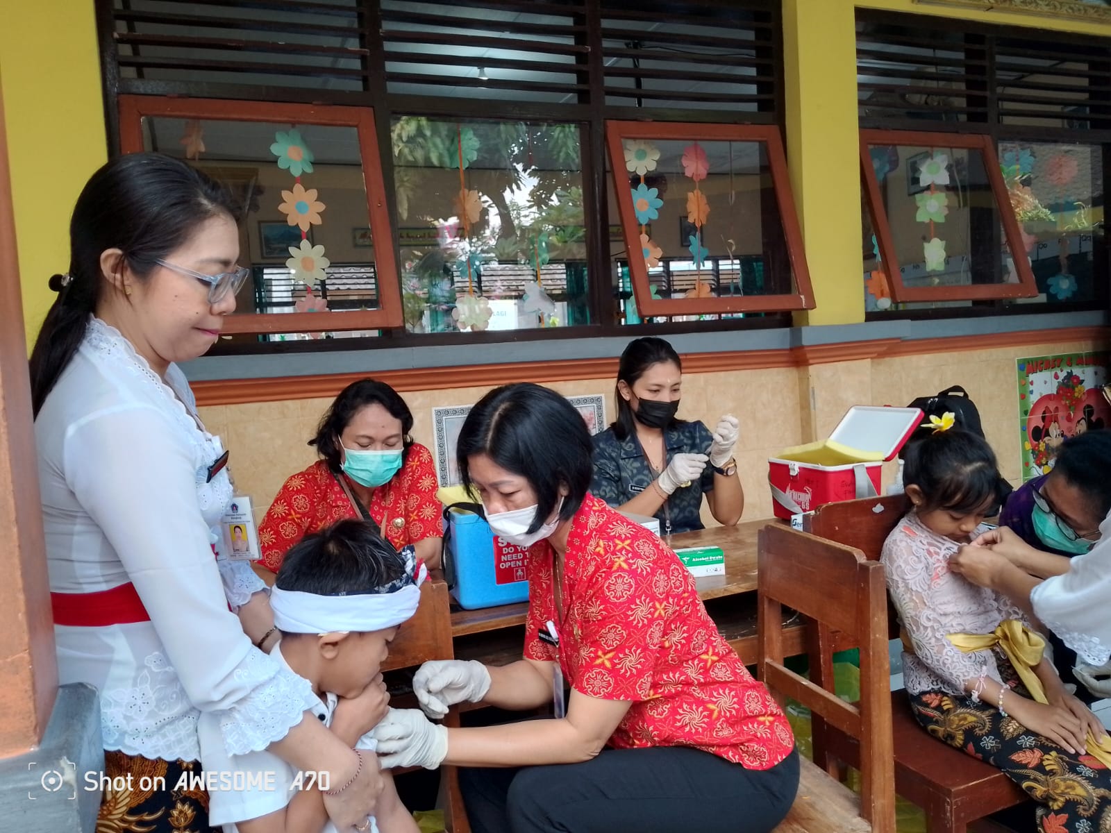 Giat imunisasi anak SD Kamasan