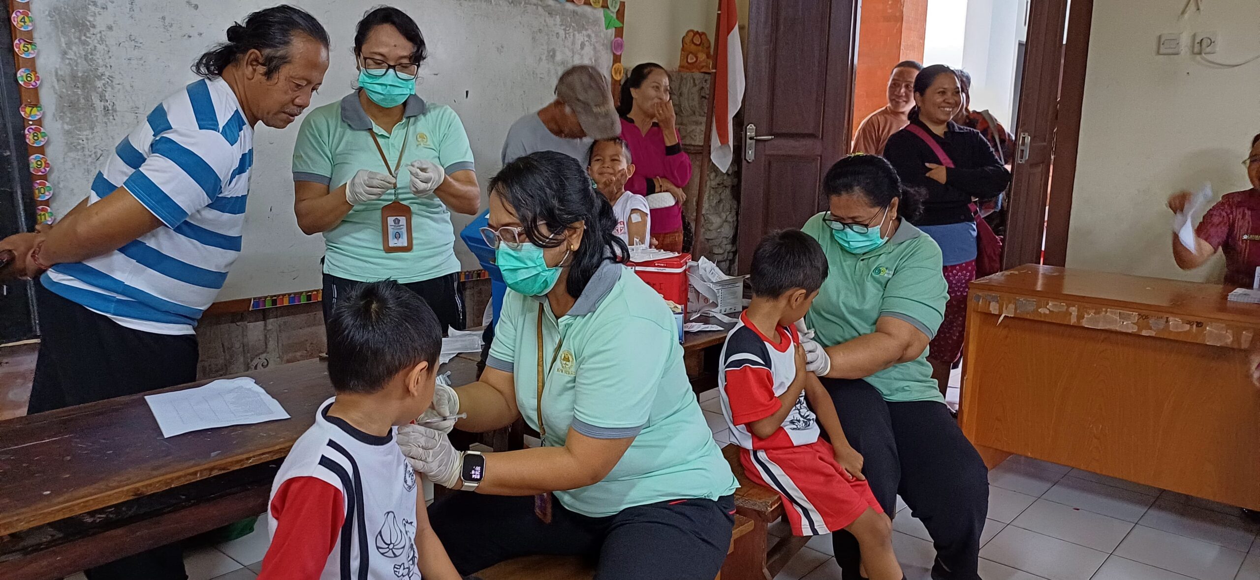giat BIAS di SDN 1 Semarapura Klod siswa kelas 1 yg ter imunisasi MR sebanyak47 orang .sedangkan siswi kelas 5 yg diimunisasi HPV