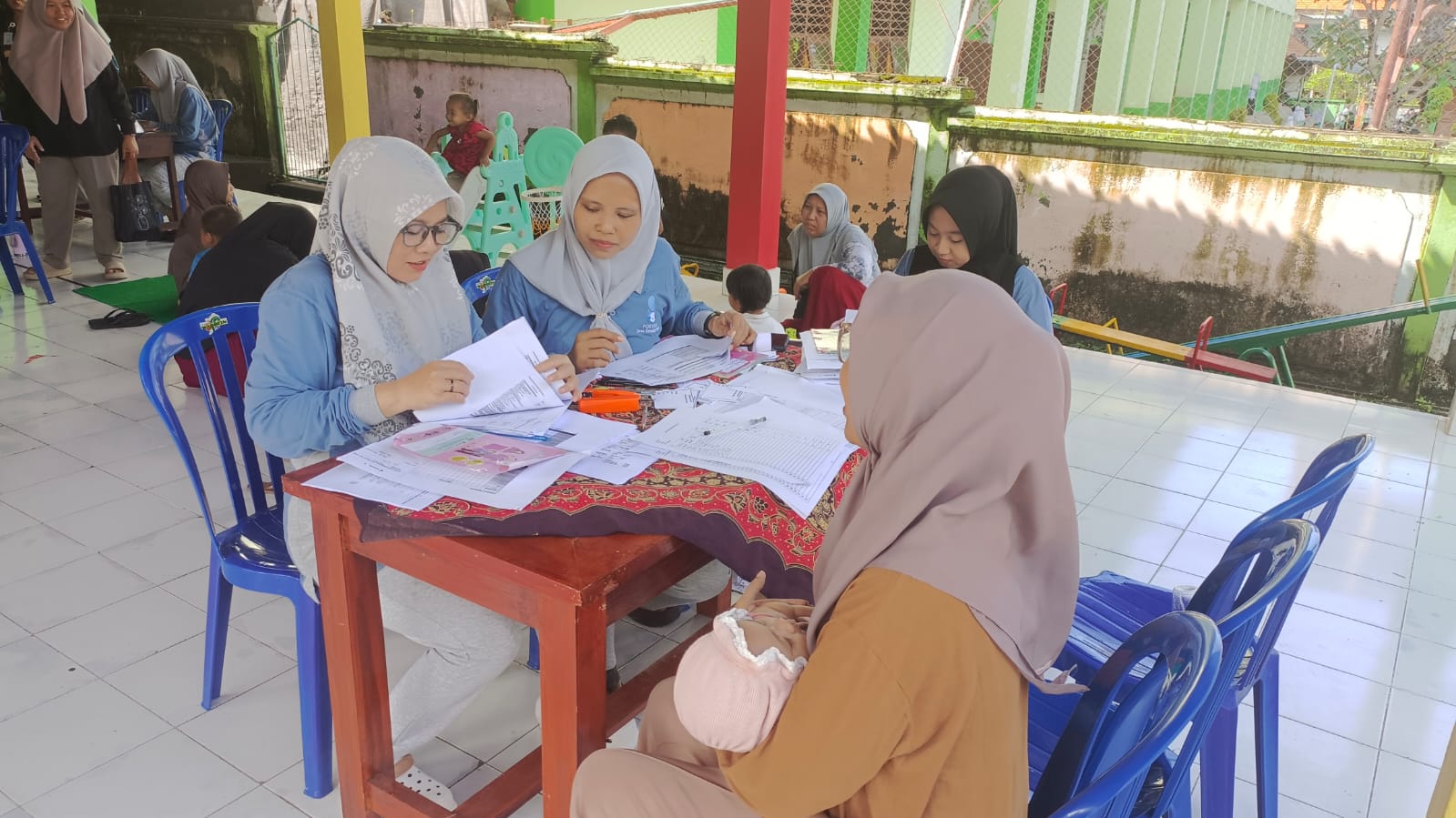 kegiatan Posyandu ILP Melati Desa Kp Gelgel dilaksanakan Pemantauan Pertumbuhan Balita dan Skrining PTM