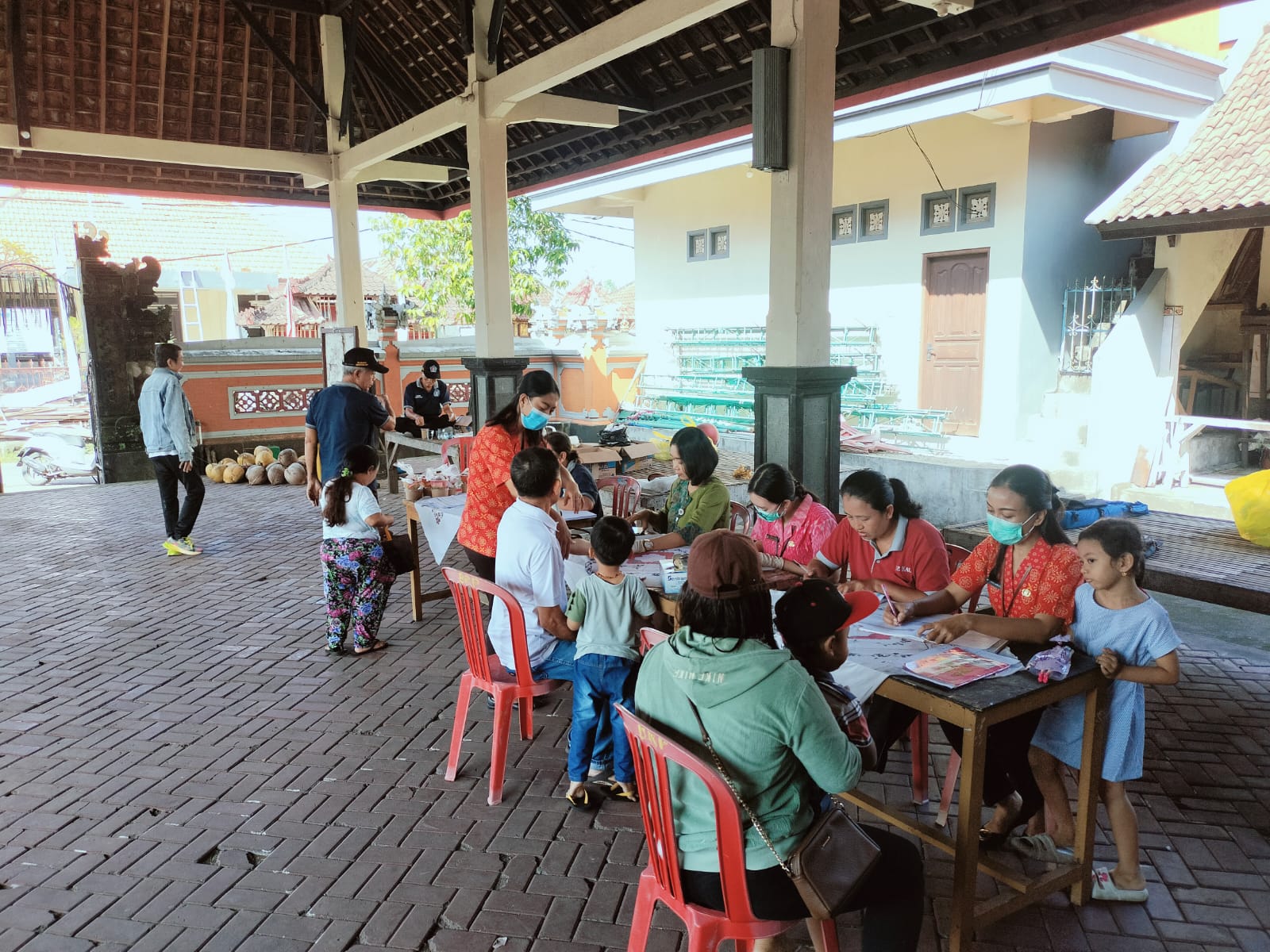giat posyandu ILP, posyandu lansia dan posbindu PTM di balai banjar Pegending Semarapura Kauh
