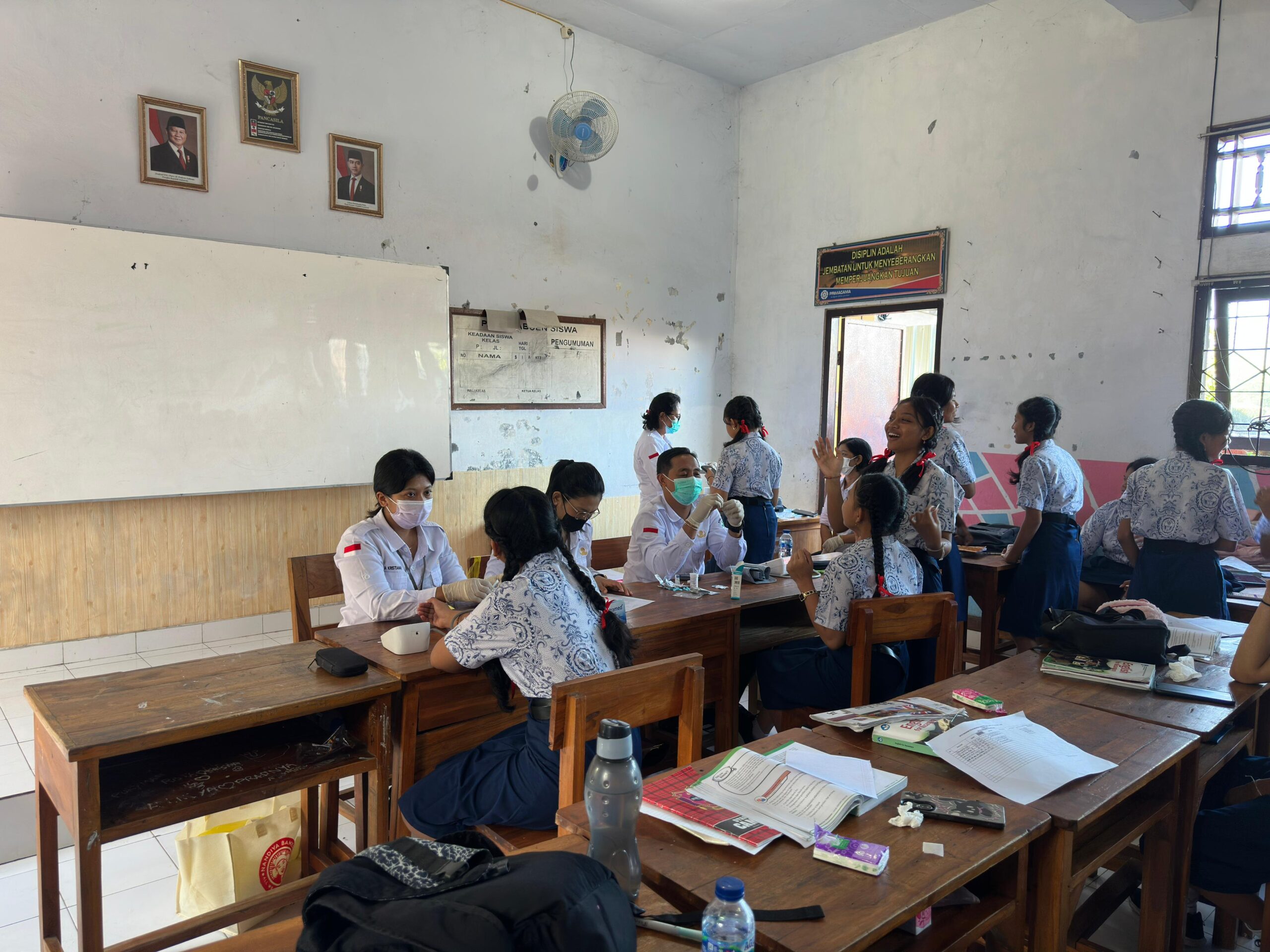 Pemeriksaan Cek Kesehatan Gratis Sekolah Kelas IX di SMPN 1 Semarapura