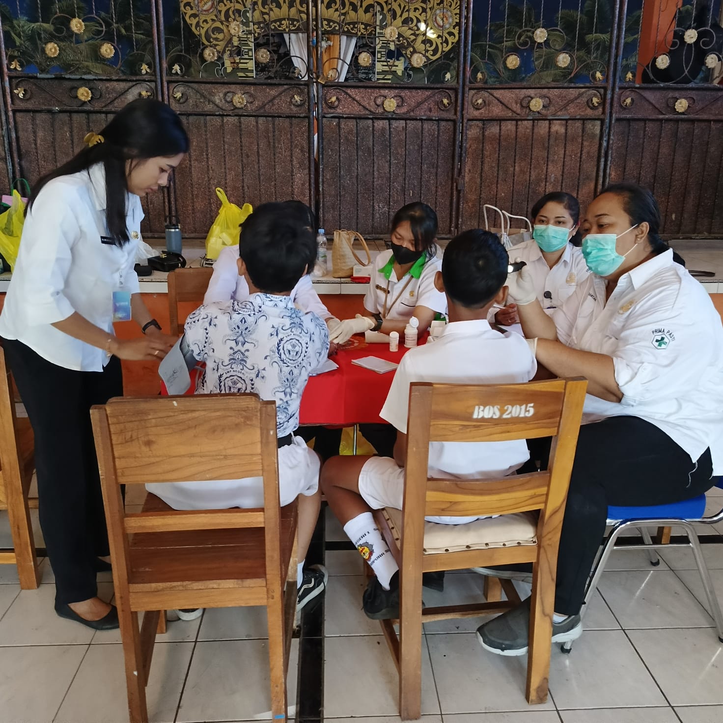 Kegiatan Cek Kesehatan Gratis kelas VII SMPN 1 Semarapura