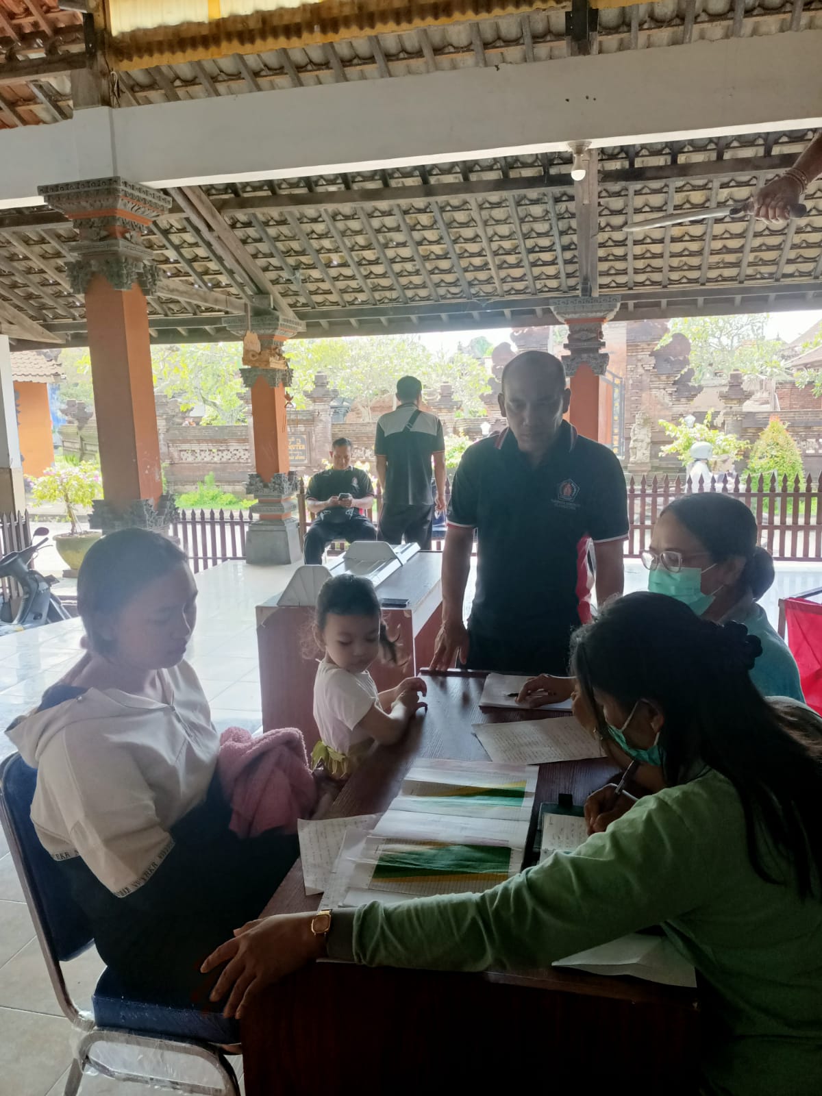 Kegiatan Posyandu ILP Galiran kelurahan Semarapura Klod dilaksanakan Pemantauan Pertumbuhan Balita dan Skrining PTM